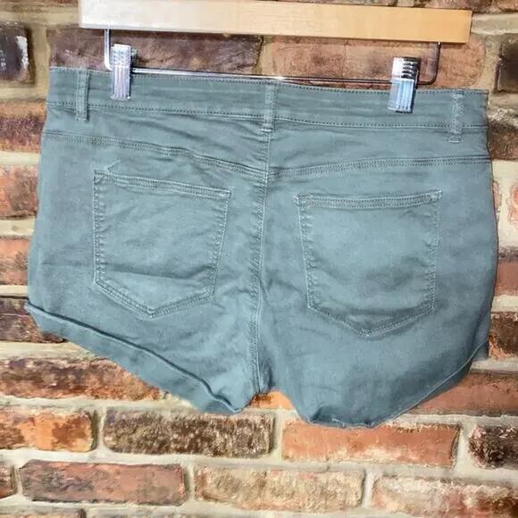 H&M Army Green Wash Denim Mini Jean Shorts Women's Size US 12 - Picture 4 of 5